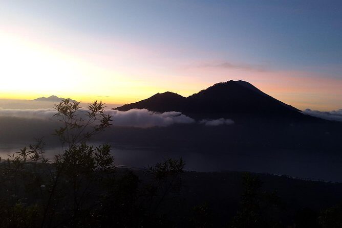 Mt Batur Sunrise, Breakfast & Natural Hot Springs - Summit reward: steam-cooked breakfast and the sunrise wait