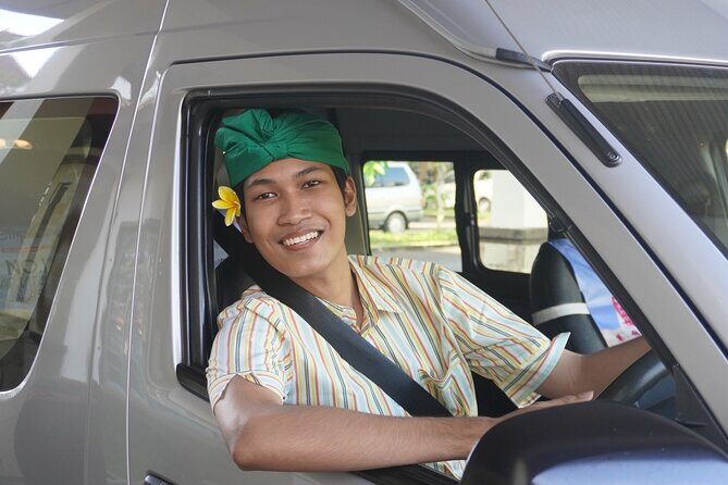 Private Arrival Transfer: Bali Airport to Hotel - Meet-and-Greet Signage: What Happens If You Get Stuck