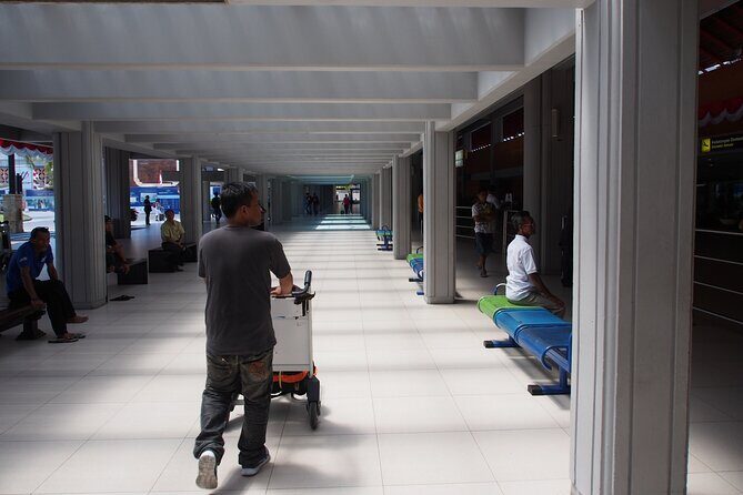 Private Arrival Transfer: Bali Airport to Ubud Area - The Private Minivan Ride to Ubud: What “About 1 Hour” Really Means