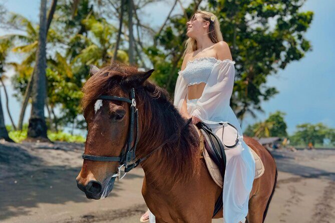 Private Bali Horse riding at saba beach - Safety gear and professional guides: what to watch for