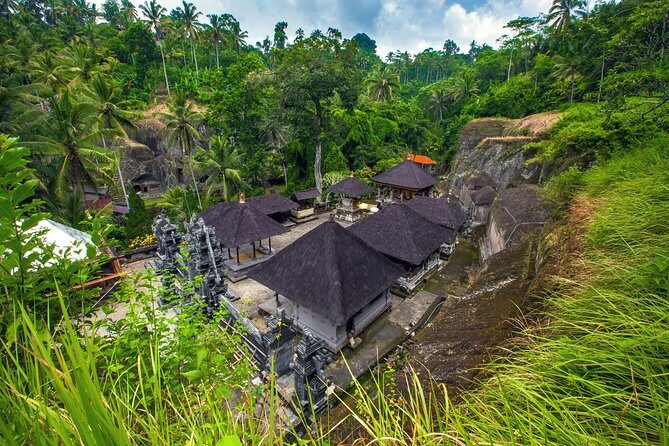 Private Full-Day Tour: Balinese Temples and Rice Terraces - Ubud Monkey Forest: watching macaques without losing your stuff