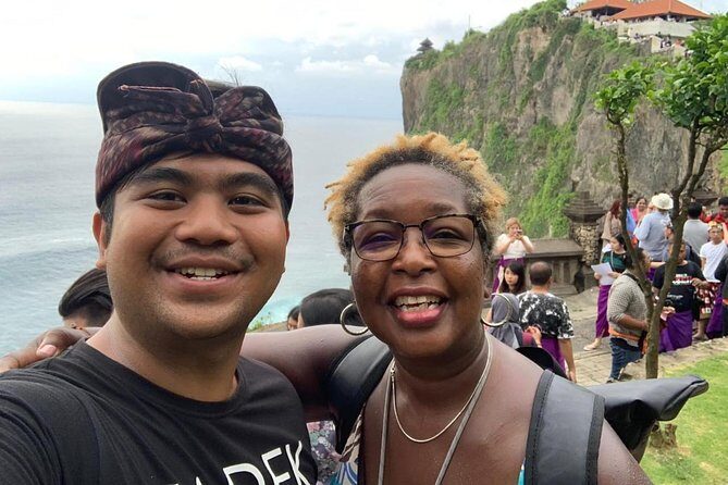 Private Tour: Half Day Uluwatu Tour - Private-Guide Touch: How Riko and Suar Improve the Day