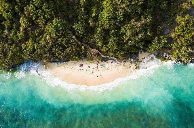 Private Tour in Nusa Penida West Island - Stop 4: Broken Beach (Pasih Uug) and the Arch-Like Landmark