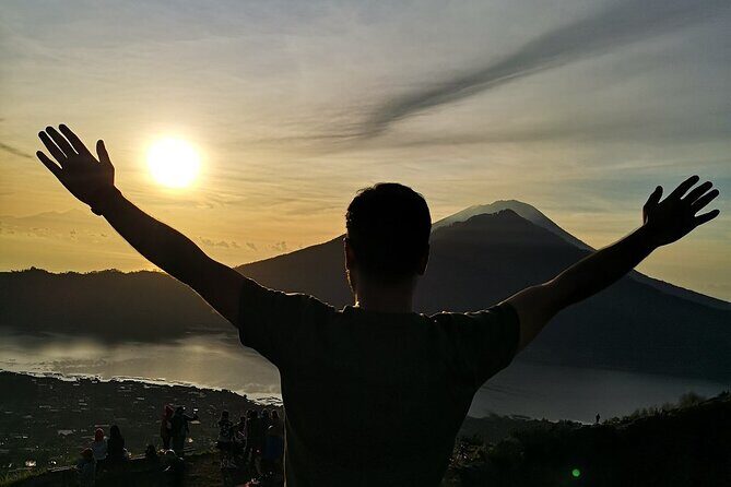 Private Tour : Mount Batur Sunrise Trekking With Private Guide - Breakfast on the crater rim, then the descent without drama