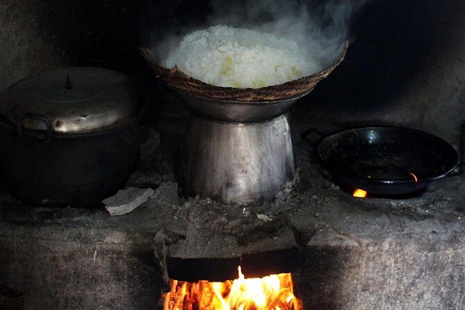 PRIVATE Ubud Market Tour & Balinese Cooking Class with Putu - 7:00 AM Pickup: Fast Track to Local Rhythm in Ubud