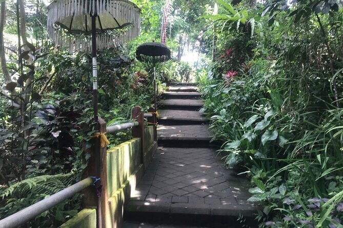 Purification Holy Bath at Beji Gria Waterfall - What to wear and bring: your comfort plan for a real waterfall ceremony