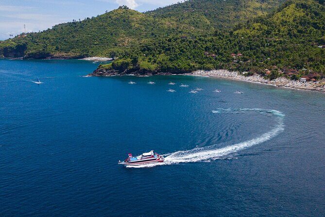 Snorkeling Adventure with East Nusa Penida Tour All Inclusive - Molenteng Tree House and the Raja Lima view: the Thousand Island moment