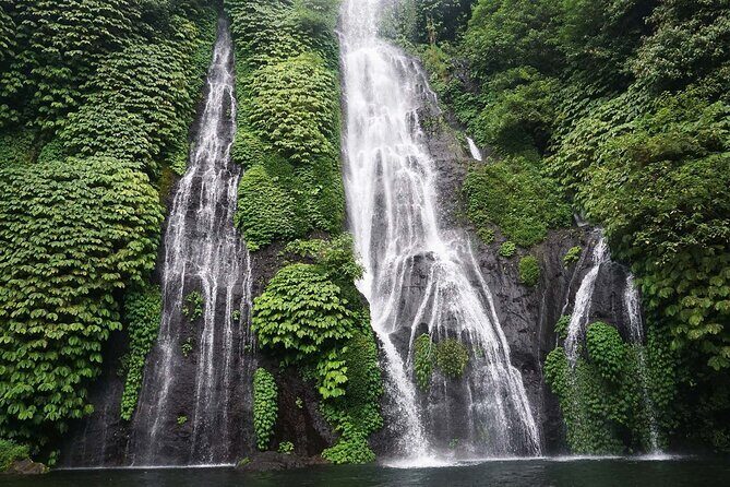 Tanah Lot and North Bali Tour: Scenic Journey - Twin Lakes Stops at Buyan and Tamblingan: Photos and Quick Pauses