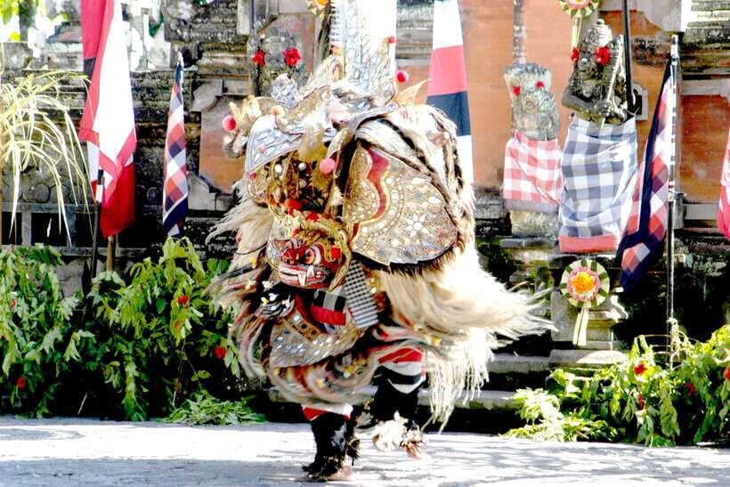 Ubud: Barong Dance and Keris Cultural Dance Show Tickets - Timing and getting there: The part that can make or break your day