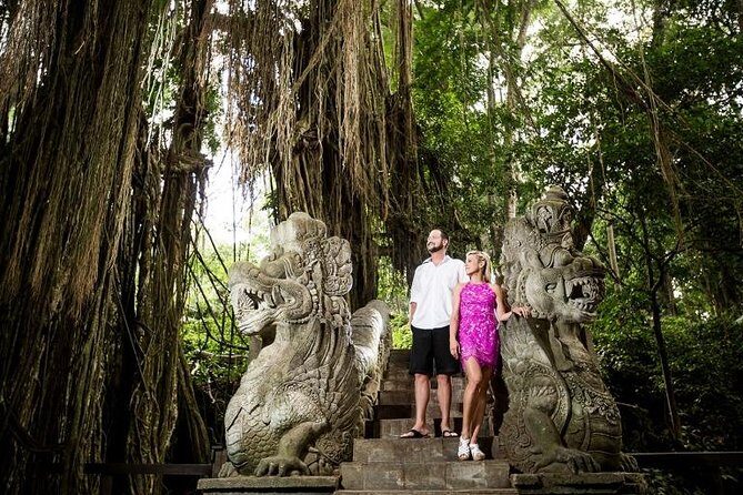Ubud City Tour II: Monkey Forest, Palace, Art Market, and Rice Terrace - Happy Swing Bali: the cliff-swing stop that changes the pace
