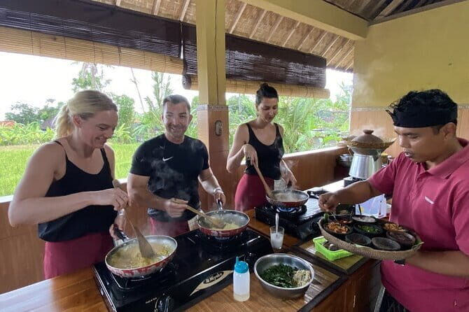 Ubud Cooking Class with Optional Market Visit Pickup Included - From Ubud market to your kitchen: why the start matters