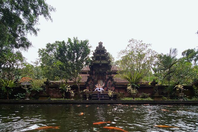 Ubud Day Tour - Private Ubud Tour Guide - Best Of Ubud Tour - Tegenungan Waterfall: green views and a short walk option