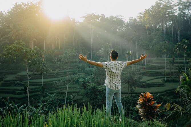 UBUD Instagram Spot Tour with Photographer - Your photographer’s job: more than taking shots