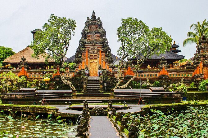 Ubud: Monkey Forest, Rice Terraces & Sacred Temples - Ubud Monkey Forest Sanctuary: temples, stone carvings, and free-roaming macaques