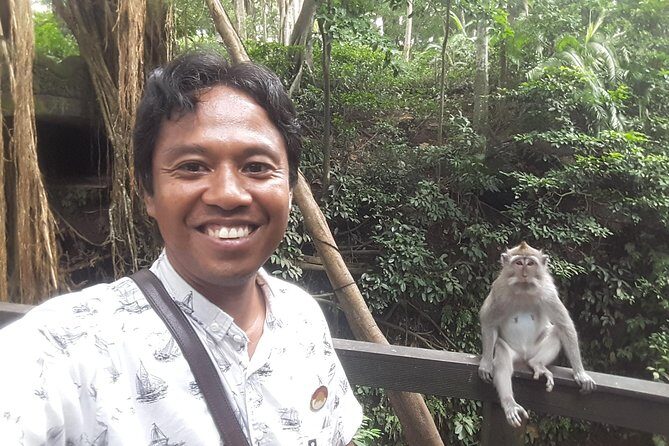 Ubud Private Tour : Best Of Ubud - Guided Tour - Stop 1: Bali Traditional House Gung Aji (30 minutes)