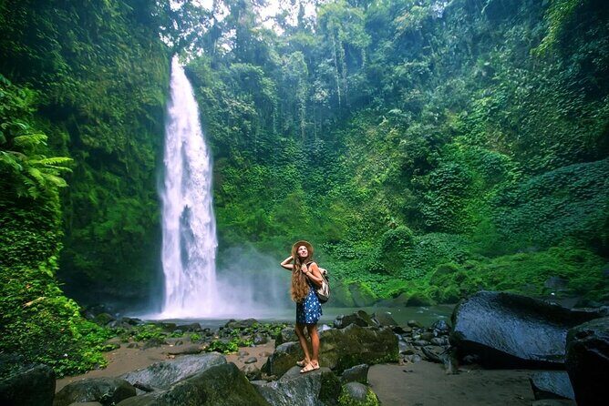 Ubud Private Tour: Waterfalls, Temple and Rice Terraces Swing - Ulu Petanu Waterfall near Tegallalang: easier stairs, big payoff