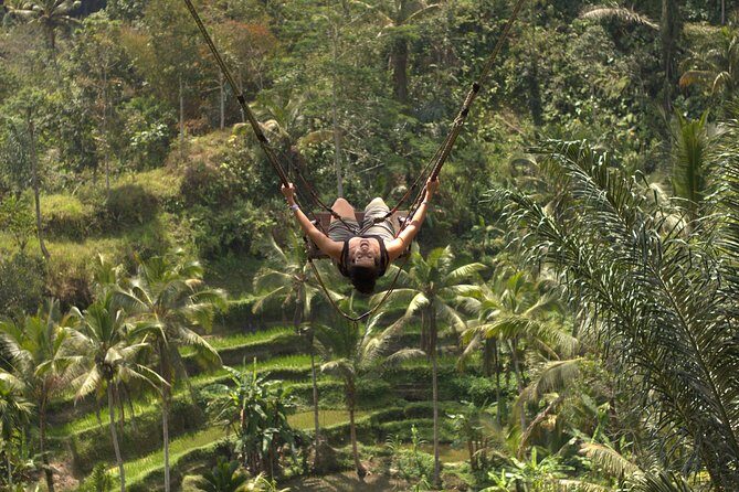 Ubud Top Attractions: Waterfalls, Temples and Rice Terraces - Stop 2: Tibumana Waterfall for Stairs, Fresh Water, and a Calmer Mood