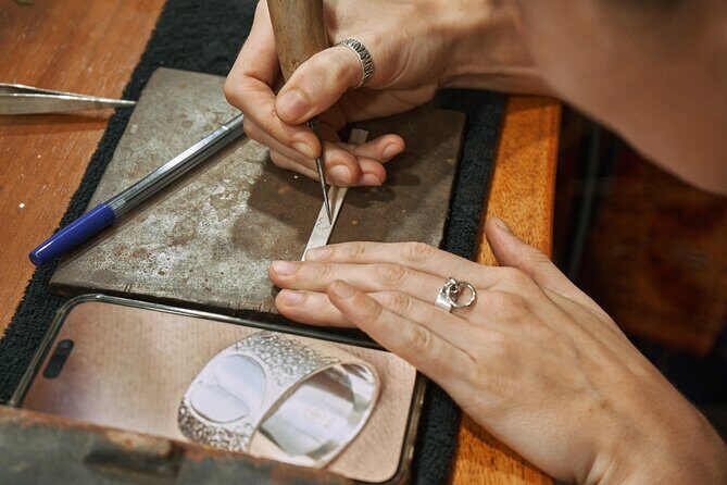 Ubud Town Center Silver Class - Create Your Own Silver Jewelry - Shaping and Engraving: Making It Look Like Your Idea