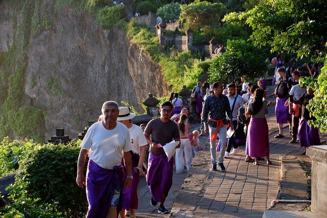 Uluwatu Kecak and Jimbaran Bay - Why This Uluwatu–Jimbaran Day Works (Even If It’s Your First Trip)