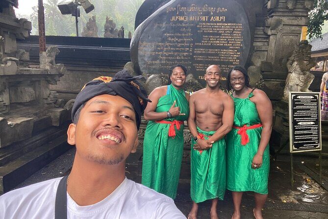 Wonderful of Ubud Private Guided Tour - Stop 1: Barong & Kris Dance at Jambe Budaya